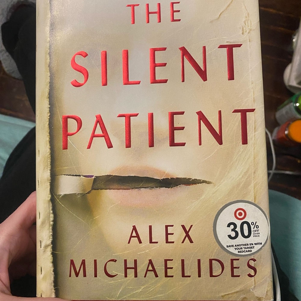 The Silent Patient by Alex Michaelides